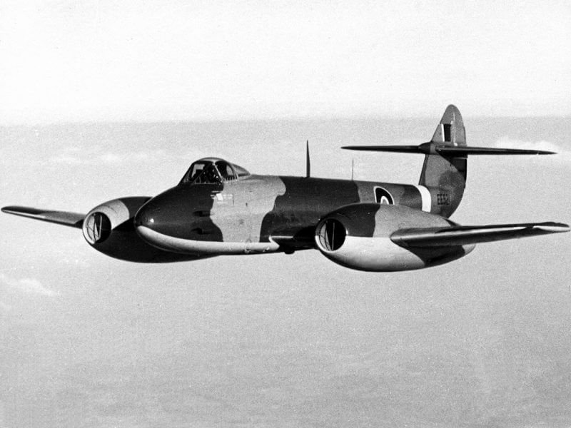 Black-and-white photo of a Gloster Meteor jet aircraft in flight during World War II
